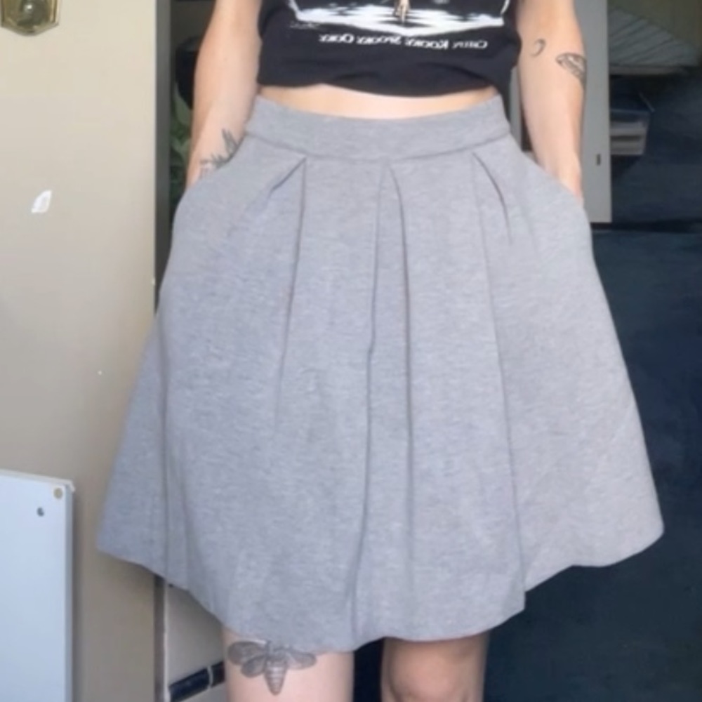 Alya from Francesca’s size S, skater pleated gray skirt. New with tags